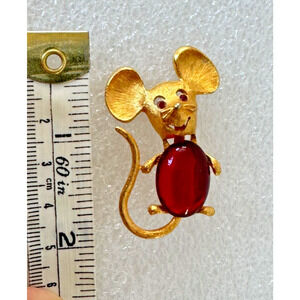 Vintage Park Lane Mouse Pin Brooch Glass Red Jelly Belly Gold Tone Sweet